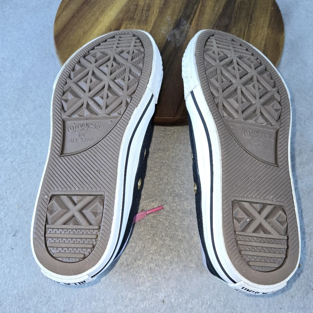 Kids Converse All stars Black and Pink Sneakers Size 13.5Y